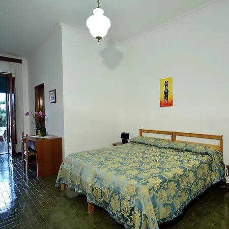 Ξενοδοχείο La Silvana 3*