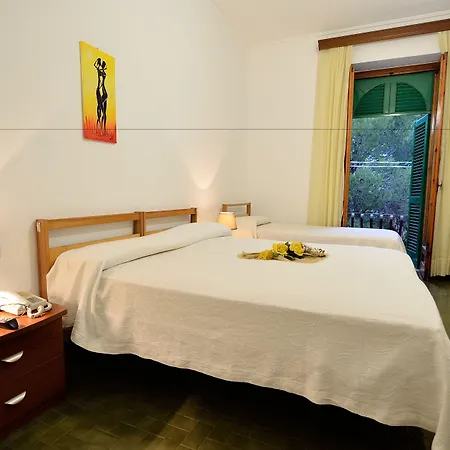 La Silvana 3*